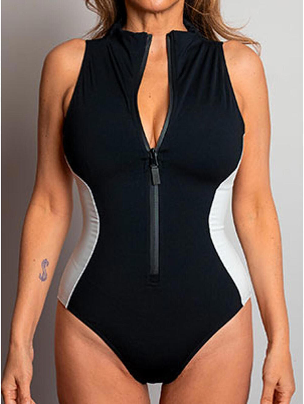 TA3 Surfy Contour Swimsuit S Short Black White NWT - Picture 4 of 6